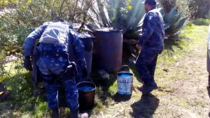 Gendarmería localizó cerca de 900 litros de hidrocarburo