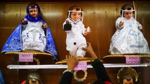 Niño Dios Covid: lo visten con cubrebocas y gel antibacterial para concientizar a devotos