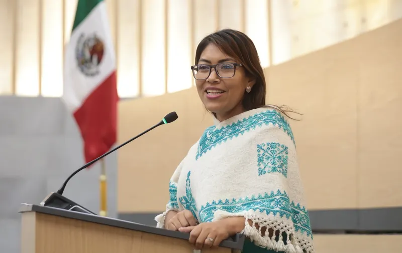 leonela-jazmin-martinez-ayala