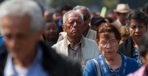 Creará ST oportunidades laborales para mayores de 60 años