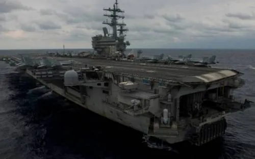 Avión de la Marina de EU se estrella en Mar de Filipinas; hay tres desaparecidos