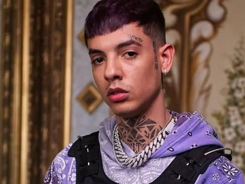 Natanael Cano explota tras abucheo en concierto de Banda MS