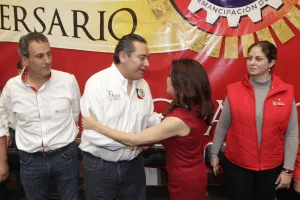 Pese a traiciones pasadas, la CTM se rinde a los pies de Alcalá