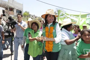 Califica Alcalá al IEE como tramposo por formato del debate