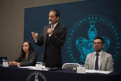 Presenta rector de la BUAP Protocolo para Casos de Violencia de Género