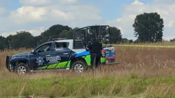 Hallan cuerpo de una persona envuelto en una lona, en una barranca entre Xonacatepec y La Resurrección
