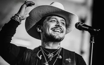 Christian Nodal registra “Forajido” y abre disputa legal por su nombre y carrera artística