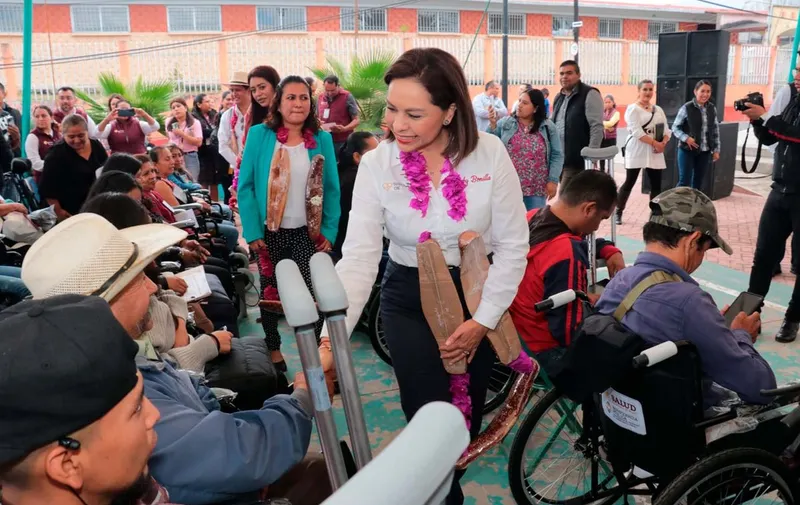 sedif-puebla-yaonahuac-entrega-aparatos-rehabilitatorios