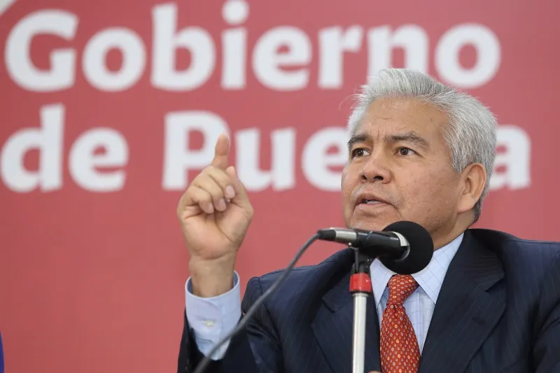 Te vas cuando yo quiero que te vayas; se van Ricardo Velázquez y Juan Daniel Gámez