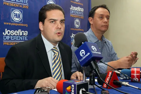 Detrás de Fernando Morales está la mano que le da de comer: PAN