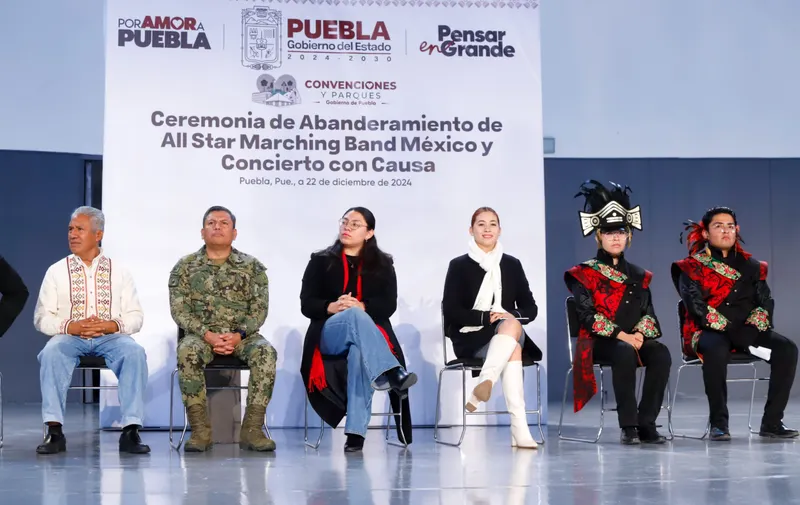 Abandera Gobierno de Puebla a jóvenes de “All Star Marching Band”