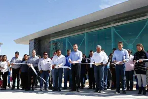 En San José Chiapa, Moreno Valle inaugura CIS