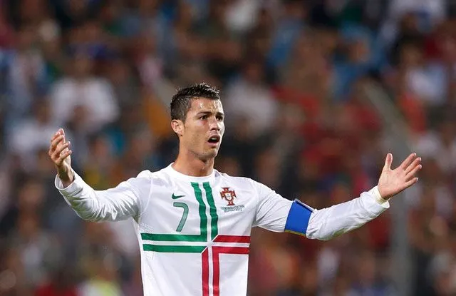 CR7 podría volver al ManU, aseguran diarios británicos