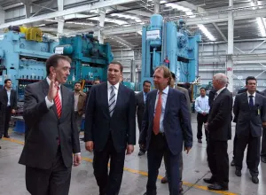 Ratifican empresarios confianza en Puebla; inaugura RMV planta automotriz en Huejotzingo