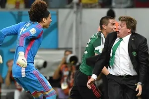 Eligen foto de Miguel Herrera como la mejor de Brasil 2014