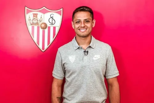 “Chicharito” Hernández entrena con Sevilla por primera vez