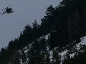 Confirman a 2 mexicanos muertos en avionazo; habría uno más
