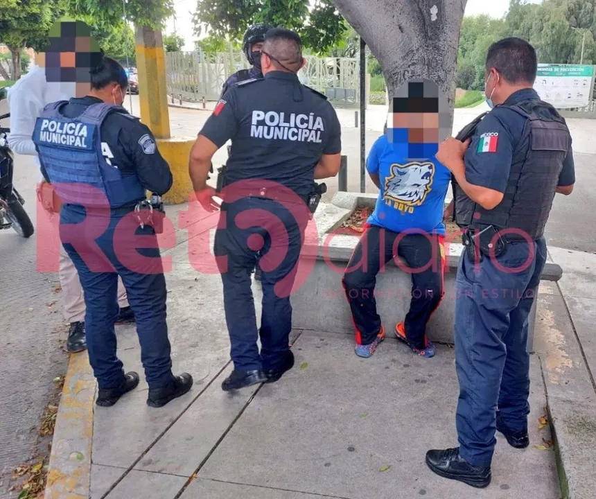 Policía evita suicidio