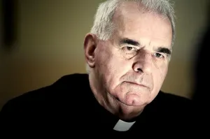 Vaticano retira de Edimburgo a cardenal señalado por acoso sexual