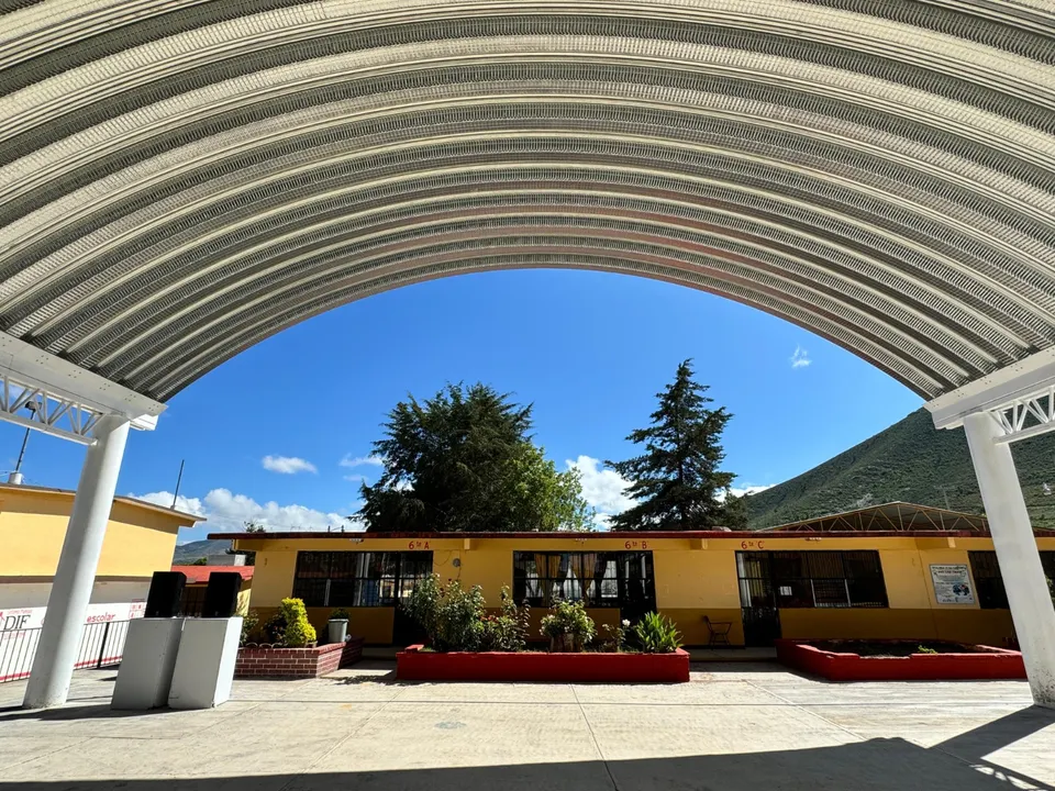 Gobernador de Puebla inaugura techado de la escuela primaria “Unión y Progreso”