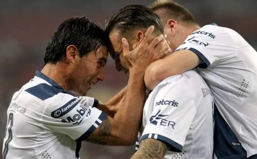¡Renovados! Puebla recibe al Pachuca con la era “Chelís”