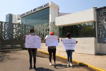 Padres de niños con cáncer protestaron por falta de medicamentos y quimioterapias