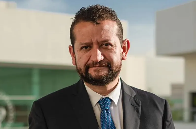 Fallece Héctor Granados, contralor general de la BUAP