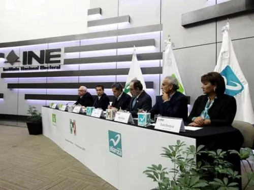 INE permite que precandidatos puedan ocupar spots de partidos