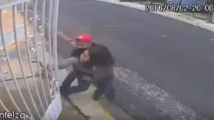 VIDEO: Someten a mujer para robar su auto en Lomas Verdes