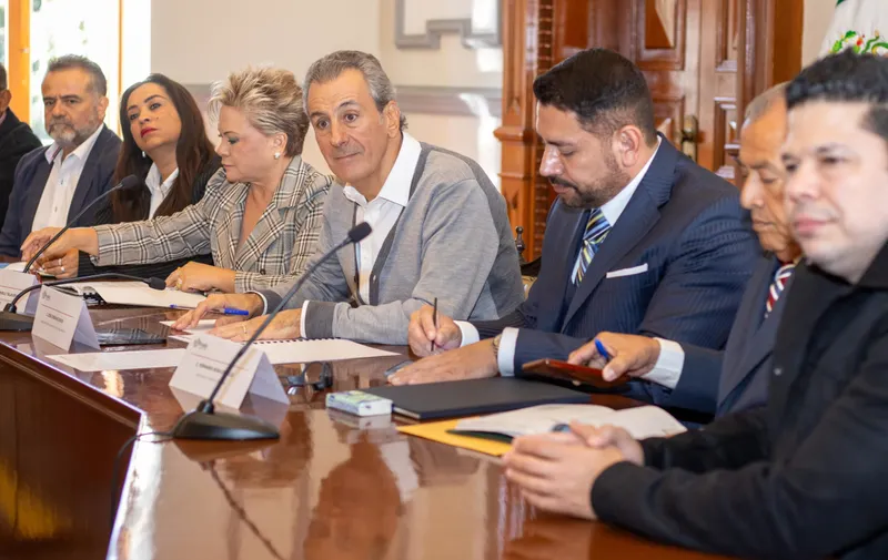 Se reúnen Pepe Chedraui y presidentes de juntas auxiliares de la capital