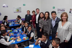 Ayuntamiento de Puebla cumple y rebasa la meta al entregar 60 Desayunadores Dignificados
