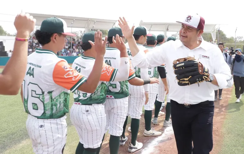 armenta-inauguracion-liga-metropolitana-beisbol-aa