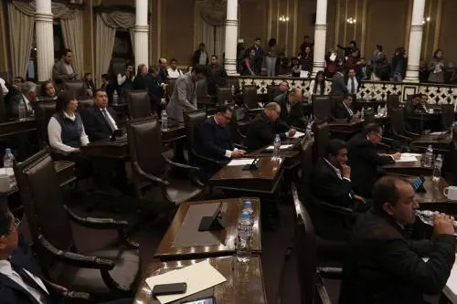 Congreso exoneró a Peñaloza Hernández y aprobó 128 cuentas públicas en la última sesión de 2017