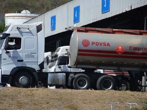 Dos muertos en intento de sabotaje a planta petrolera en Venezuela
