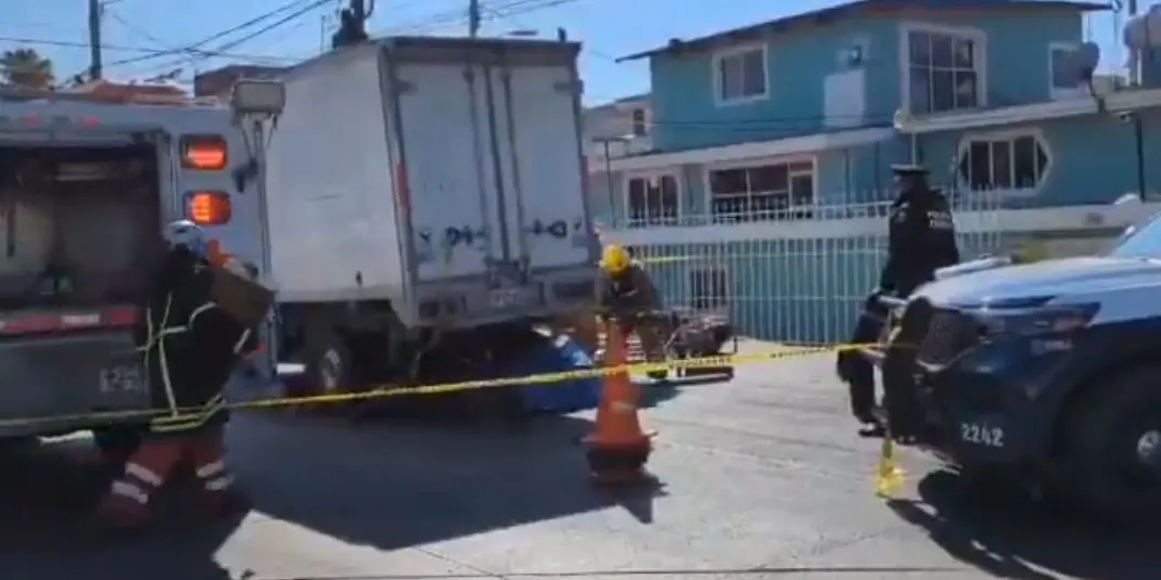 Motociclista muere tras impactarse contra camioneta en la federal Puebla-Tehuacán