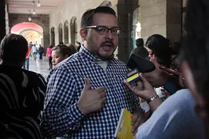 Urge acabar con violencia contra féminas: Brahim Zamora