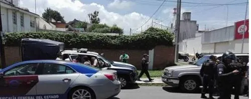 Intentan robarse camioneta Jeep en colonia La Paz