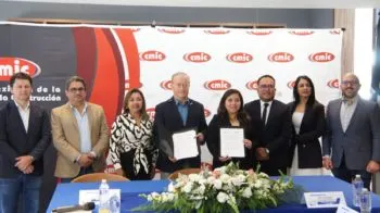 CMIC Puebla e IEXE Universidad firman alianza para profesionalizar al sector construcción