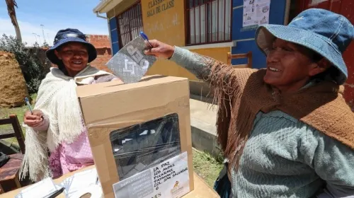 Aplazan por segunda vez elecciones generales en Bolivia