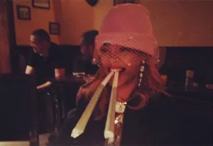 Rihanna enseña sus enormes cigarros de marihuana
