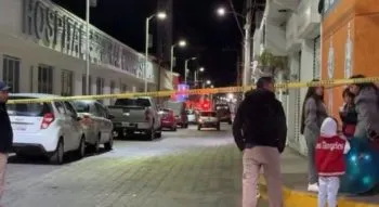 Investigan muerte de un hombre que cayó de un espectacular en Ciudad Serdán