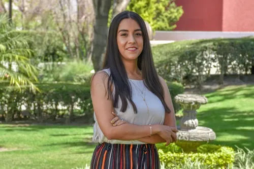 Egresada UDLAP propone en congreso internacional innovar en el diseño de los estudios clínicos