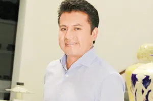 El Señor de los Tlacos: un “Come Hostias” Profesional