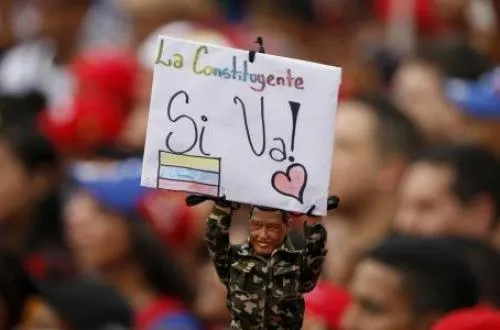 Perder el trabajo, una de las consecuencias para los venezolanos si no votan para la Constituye