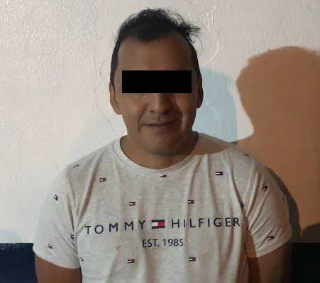 Policía municipal aseguró un arma de fuego con 23 cartuchos útiles ; un hombre fue detenido