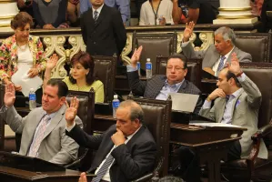 Aprueban sin cambios sustanciales candados a independientes en Puebla?