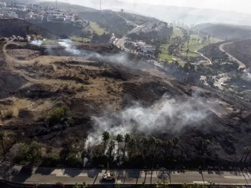 Consulado de EU emite alerta por incendios en Tijuana