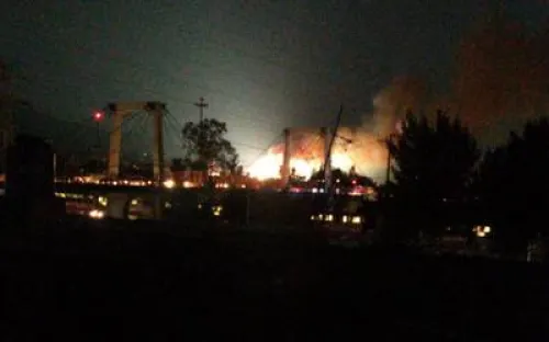 Se incendia subestación eléctrica de la CFE en Santa Martha Acatitla