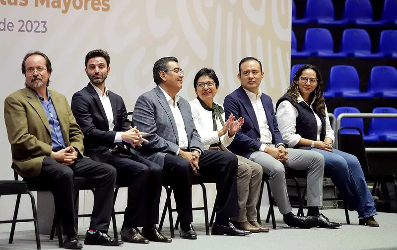 arena-buap-juegos-adultos-mayores