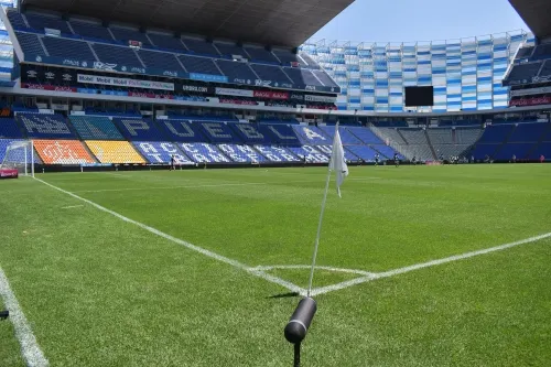 Tres positivos en el Club Puebla por coronavirus